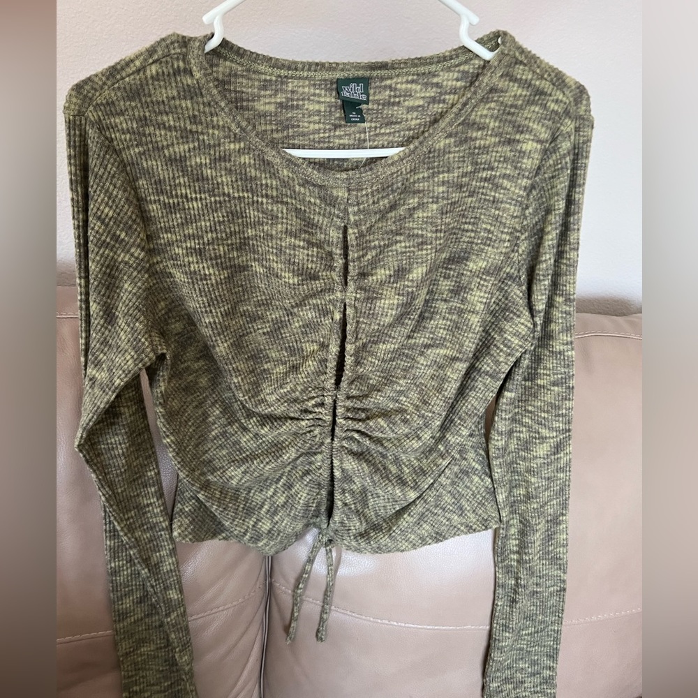 NWT/ Size Medium/ Green long sleeve shirts..
